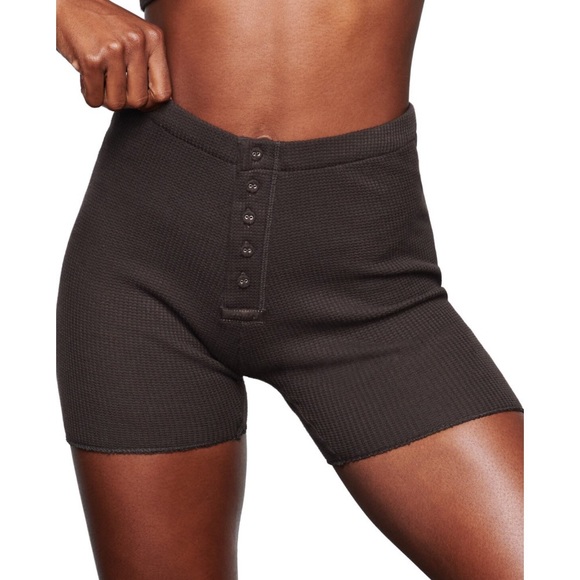 Skims Brown Waffle Shorts - Picture 2 of 3